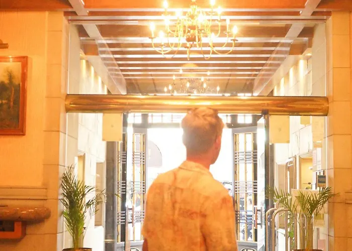 Gillow Hotel